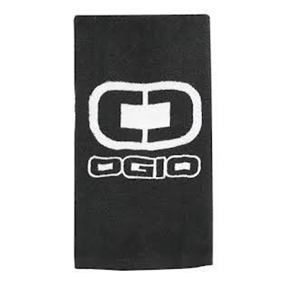 Ogio Basic golfový ručník, černý