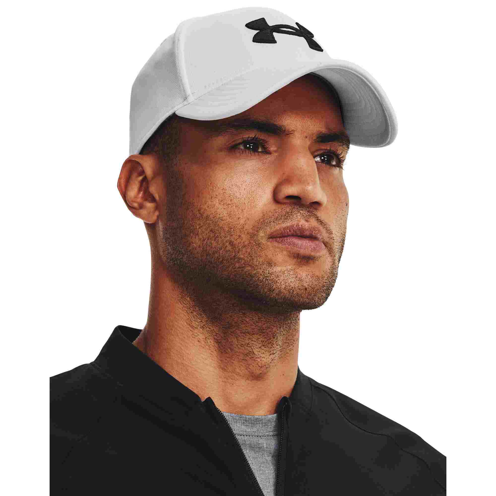 Under Armour Blitzing pánská čepice, bílá