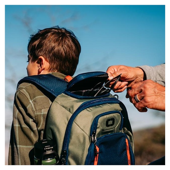 Ogio Renegade Rustler Backpack 15L batoh, černý