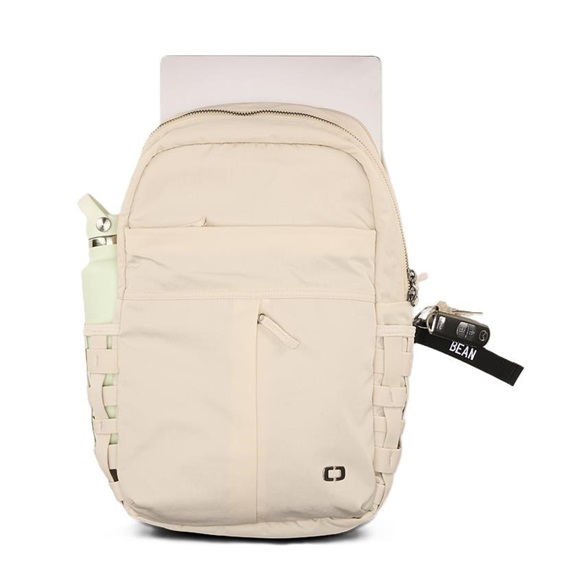 Ogio Rise Backpack 20L batoh, černý