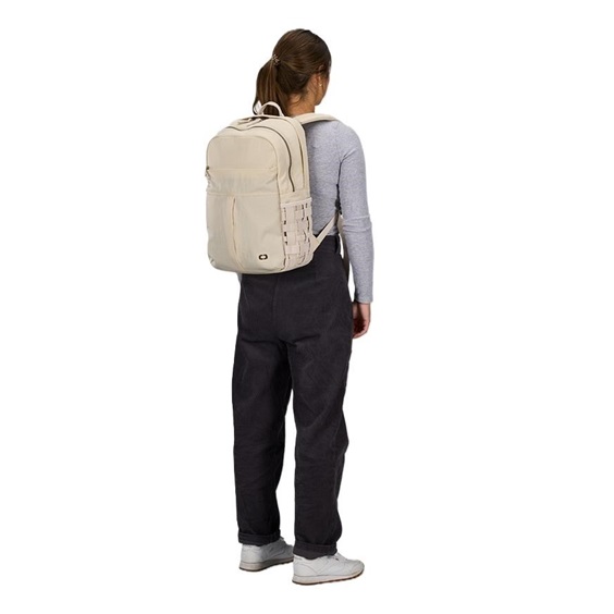 Ogio Rise Backpack 20L batoh, černý