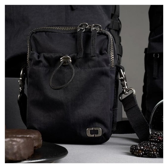 Ogio Rise Pouch taška přes rameno, černá