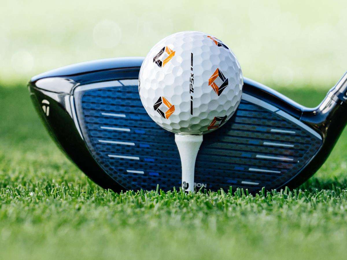 TaylorMade TP5x pix 3.0 golfové míčky