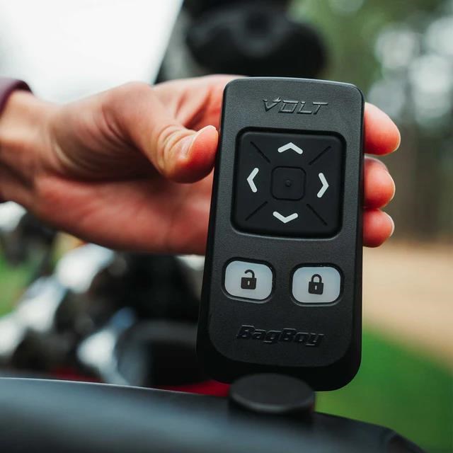 BagBoy Volt elektrický golfový vozík, černo/červený