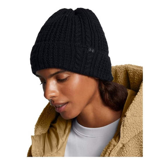 Under Armour Halftime Cable Knit dámská zimní čepice, černá