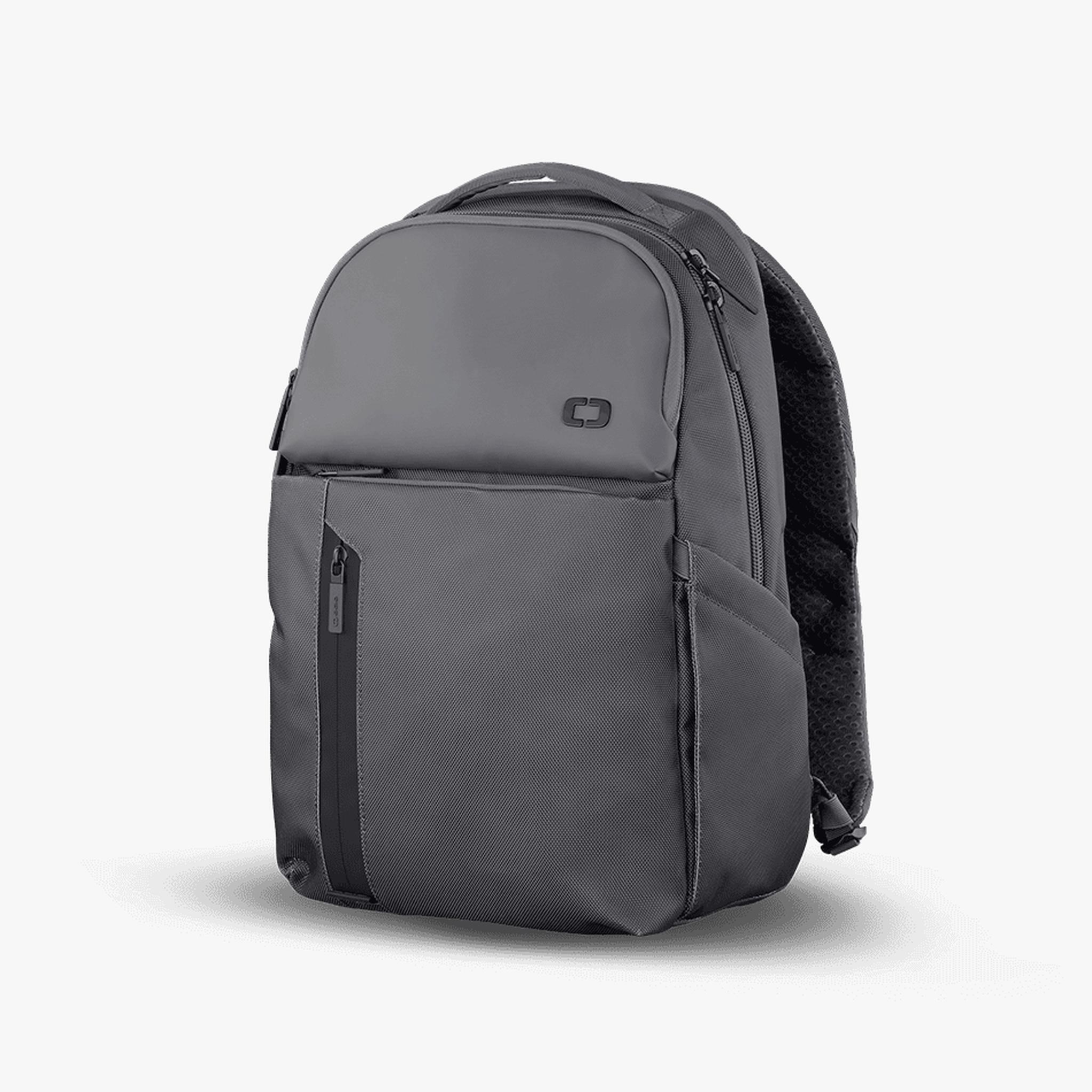 Ogio Pace Pro 20L Backpack batoh, grey pinstripe