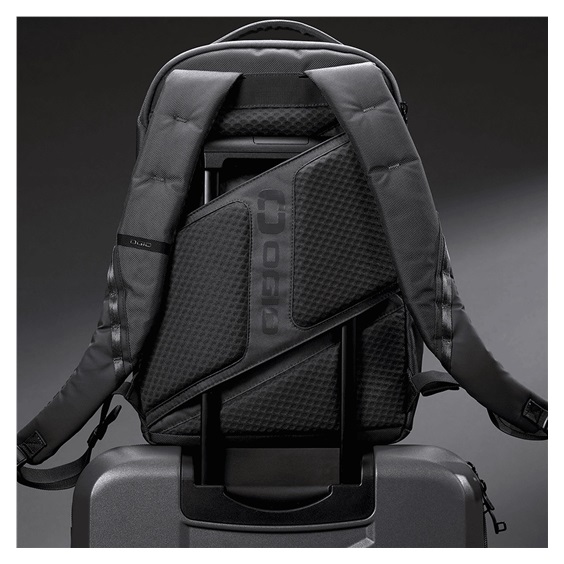 Ogio Pace Pro 20L Backpack batoh, grey pinstripe