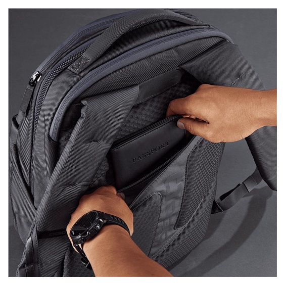 Ogio Pace Pro 20L Backpack batoh, grey pinstripe