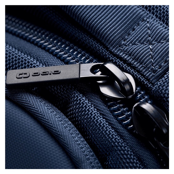 Ogio Pace Pro 20L Backpack batoh, grey pinstripe