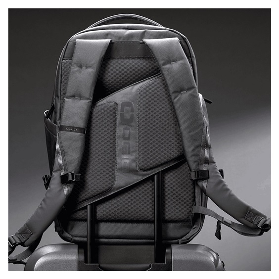 Ogio Pace Pro 25L Backpack batoh, grey pinstripe