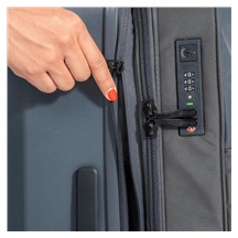 Ogio Pace Pro Hybrid Carry-on 36L cestovní zavazadlo, grey pinstripe