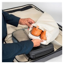 Ogio Pace Pro Hybrid Carry-on 36L cestovní zavazadlo, grey pinstripe