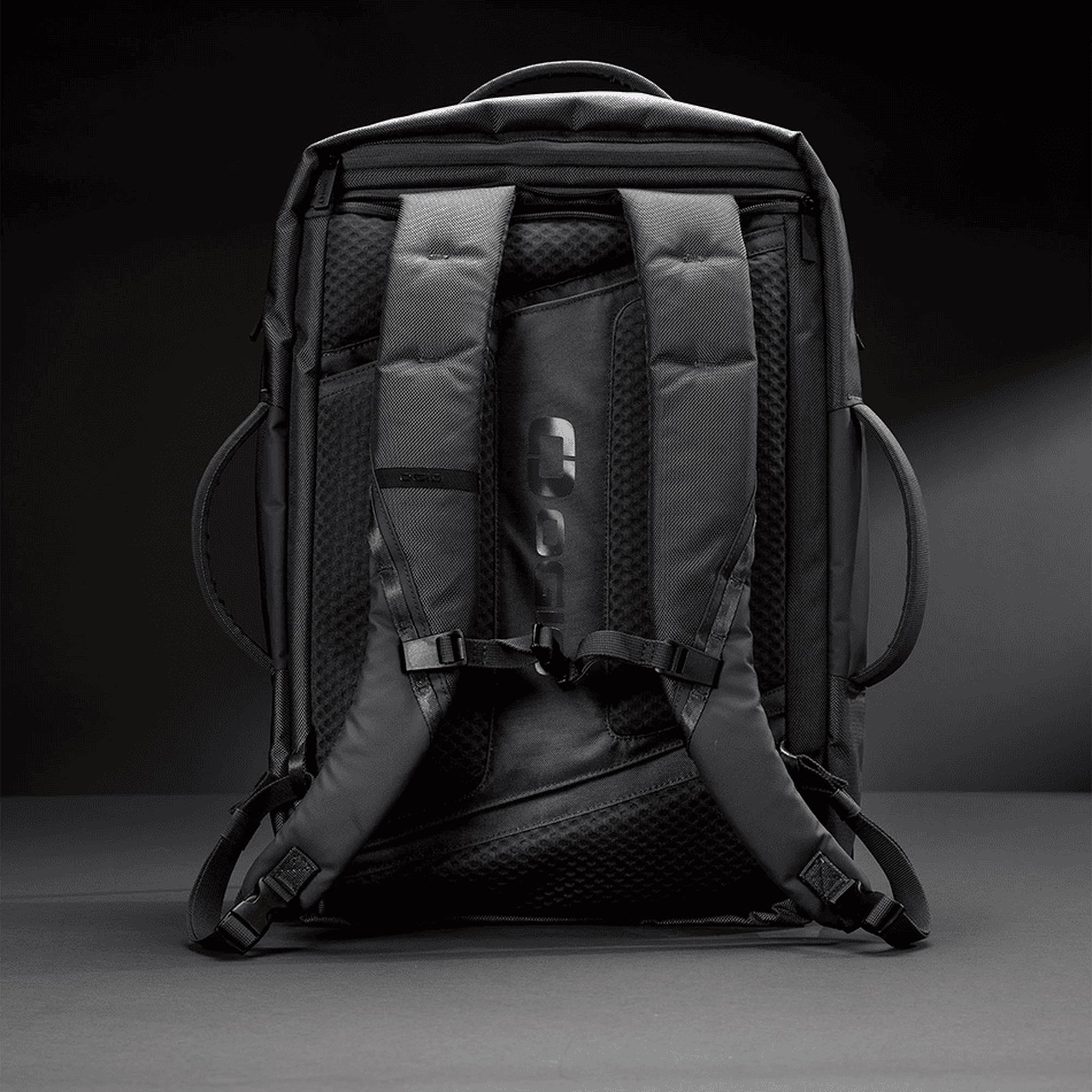 Ogio Pace Pro Max 45L Travel Pack, grey pinstripe