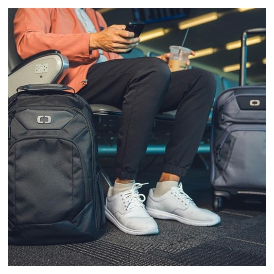 Ogio Renegade 22" 4-Wheel Travel 33L cestovní taška, titanium