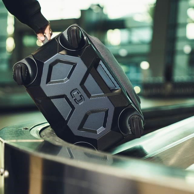 Ogio Renegade 26" 4-Wheel Travel 52L cestovní taška, titanium