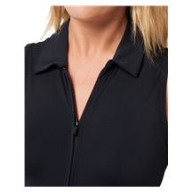 Travis Mathew Moveknit Sleeveless Polo golfové šaty, černé