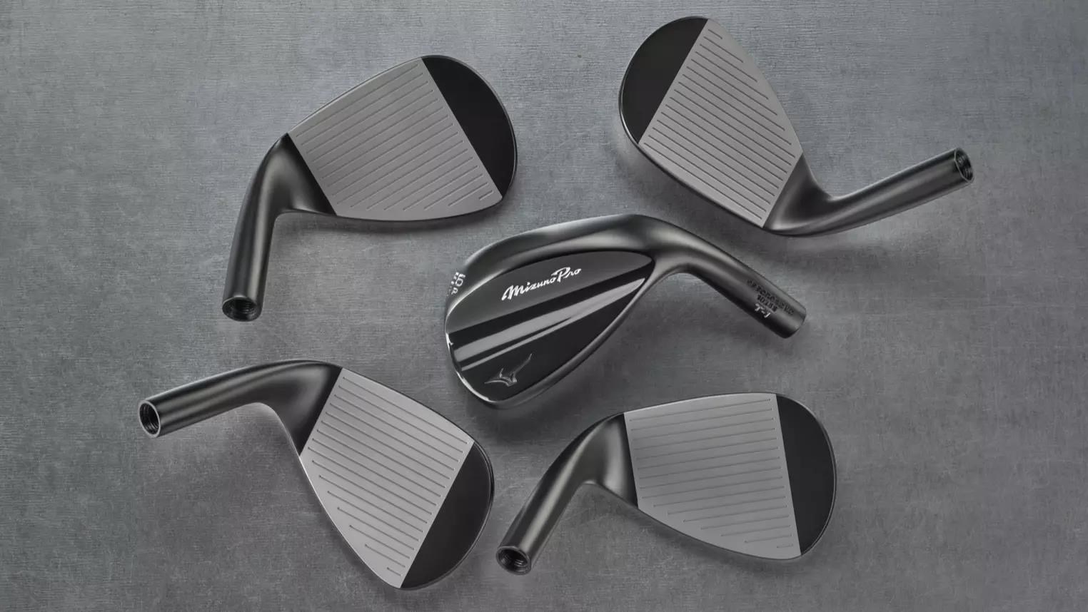 Mizuno Pro T-1 Black Ion wedge, ocel