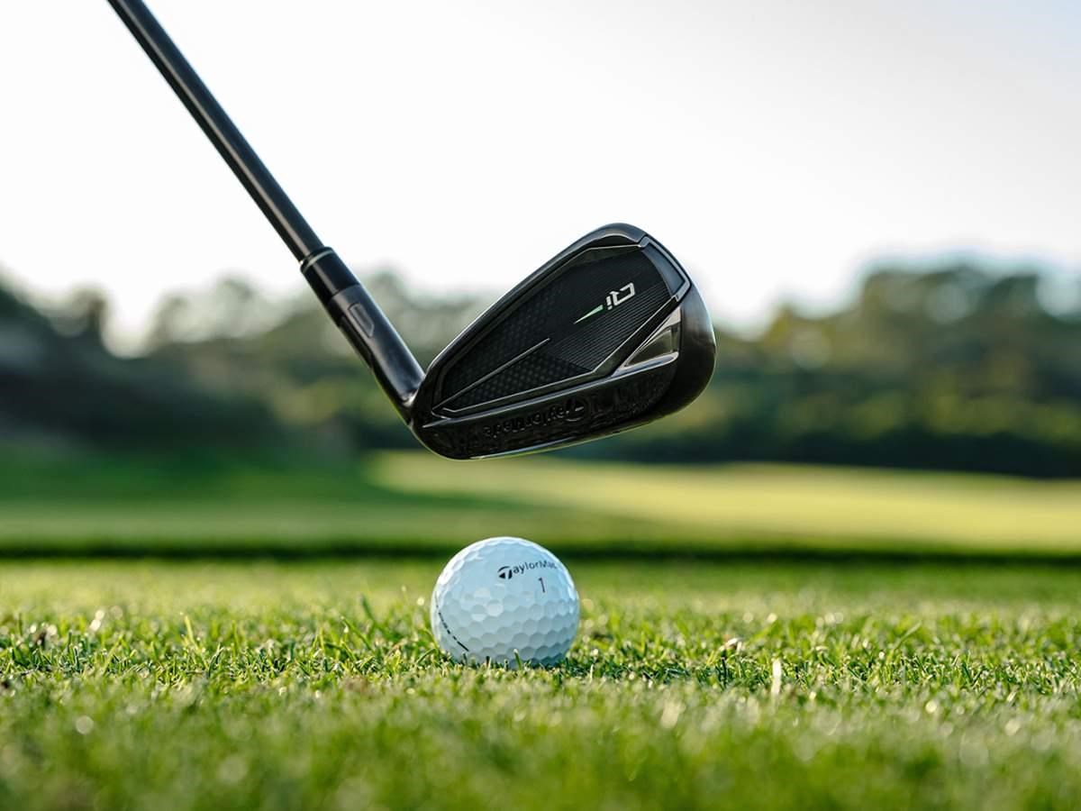 TaylorMade Qi Gunmetal Edition pánská železa, grafit