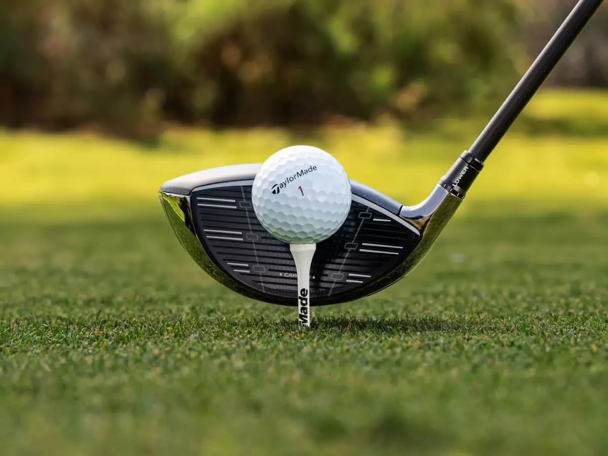 Limited Edition - TaylorMade Qi35 Silver pánský driver