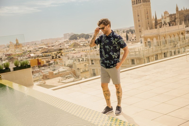 Travis Mathew Favorite Hello pánské polo, total eclipse