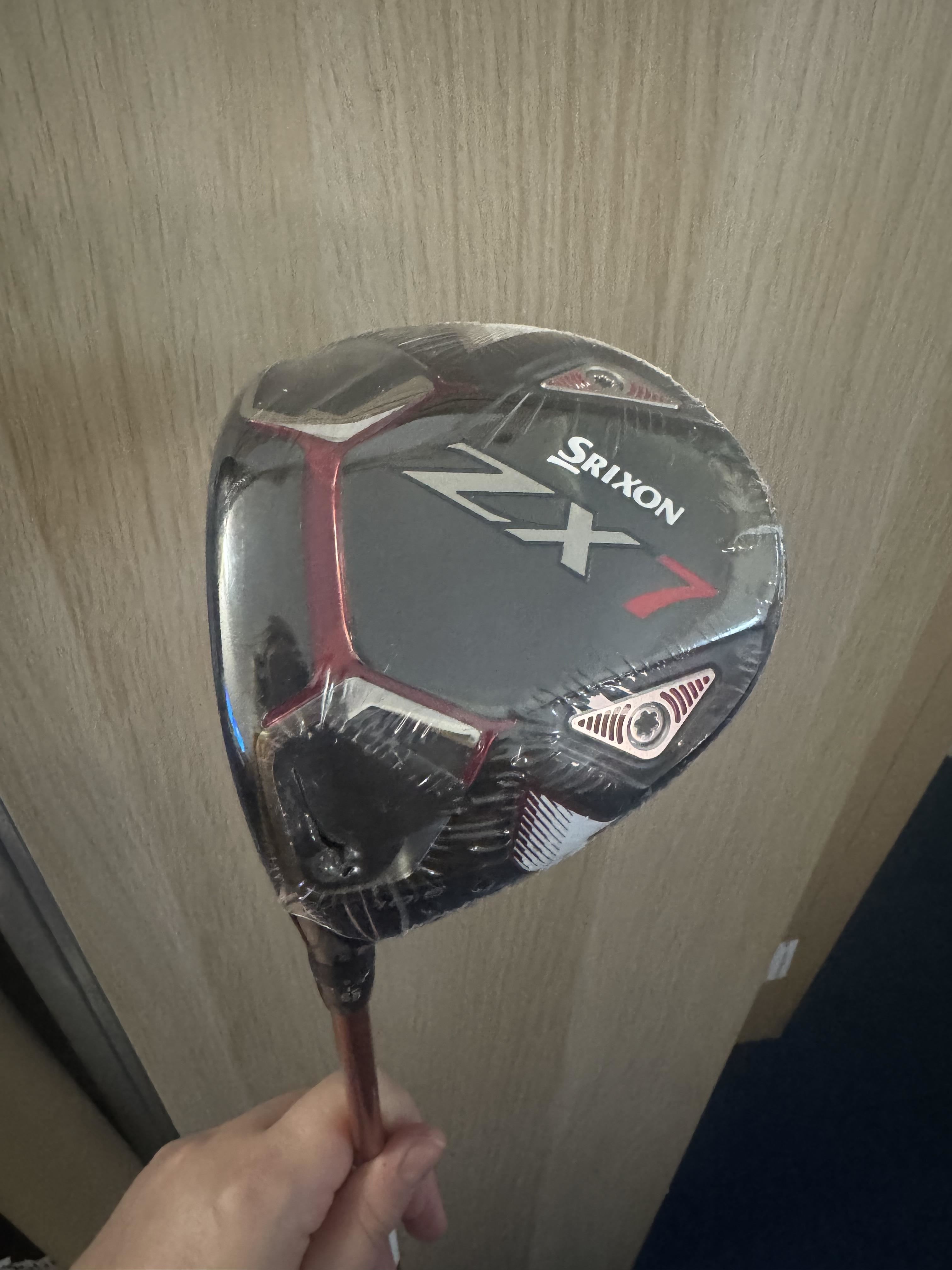 DEMO Srixon ZX7 pánský driver + kryt hlavy
