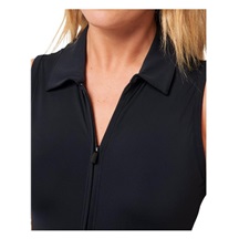 Travis Mathew Moveknit Sleeveless Polo golfové šaty, černé