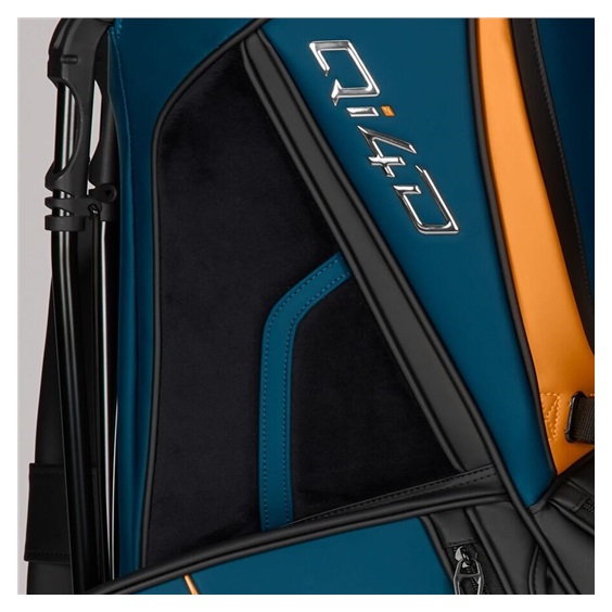 TaylorMade Qi4d Tour stand bag