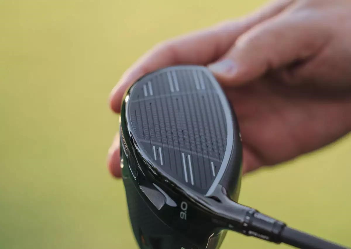 TaylorMade Qi4D LS pánský driver