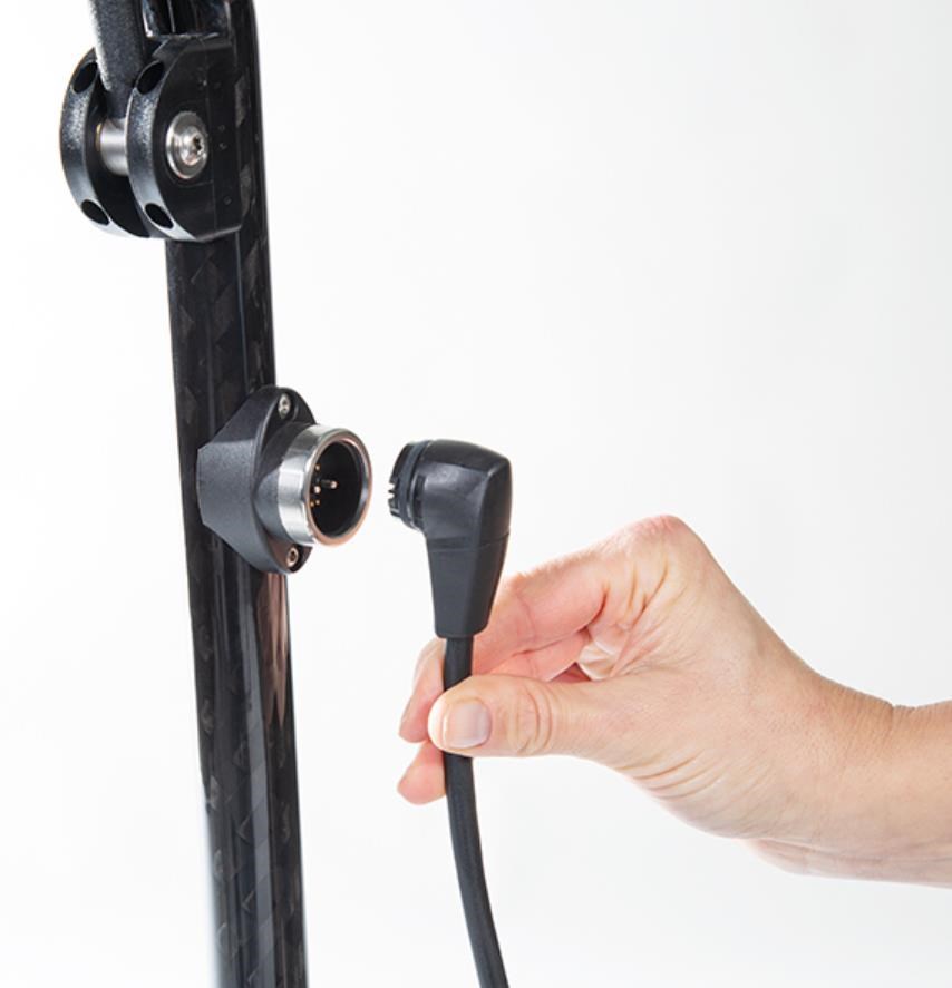 JuCad Carbon Travel Nero SV 3.0 elektrický vozík