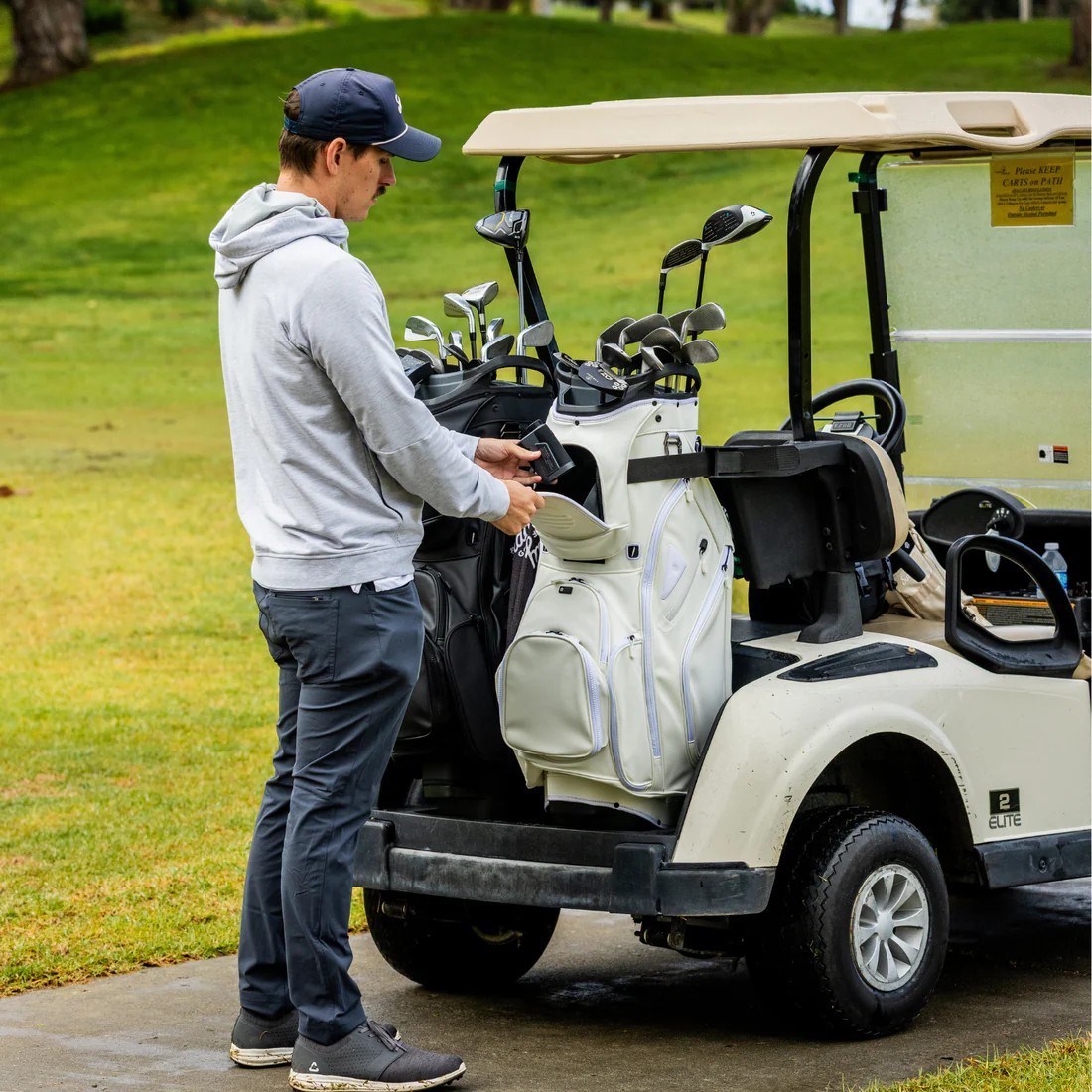 Sunday Golf Big Rig S-Class cart bag, bílý