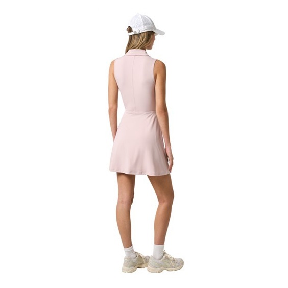 Travis Mathew Moveknit Sleeveless Polo golfové šaty, violet ice
