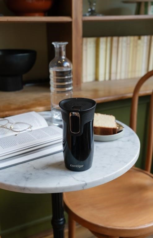 Contigo West Loop Mini termohrnek 300ml, licorice