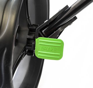Ezeglide Compact+ manuální golfový vozík, černý