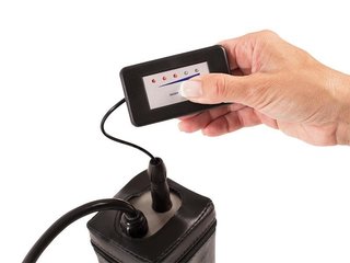 JuCad Charge State Display ukazatel nabití, plug připojení