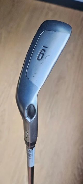 Custom Callaway Big Bertha Reva dámské samostatné železo č. 9
