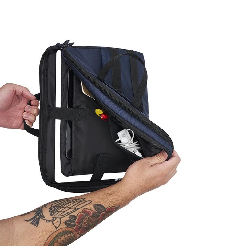 Ogio Pro 10L Brief Pack všestranný batoh