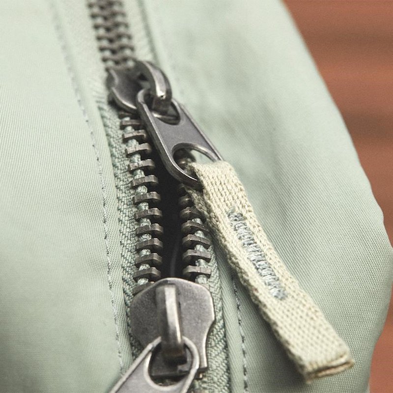 Ogio Rise Crossbody taška přes rameno, matcha