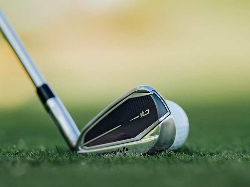 TaylorMade Qi pánská železa, ocel