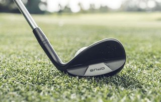 Callaway Opus Black Shadow pánská wedge, ocel