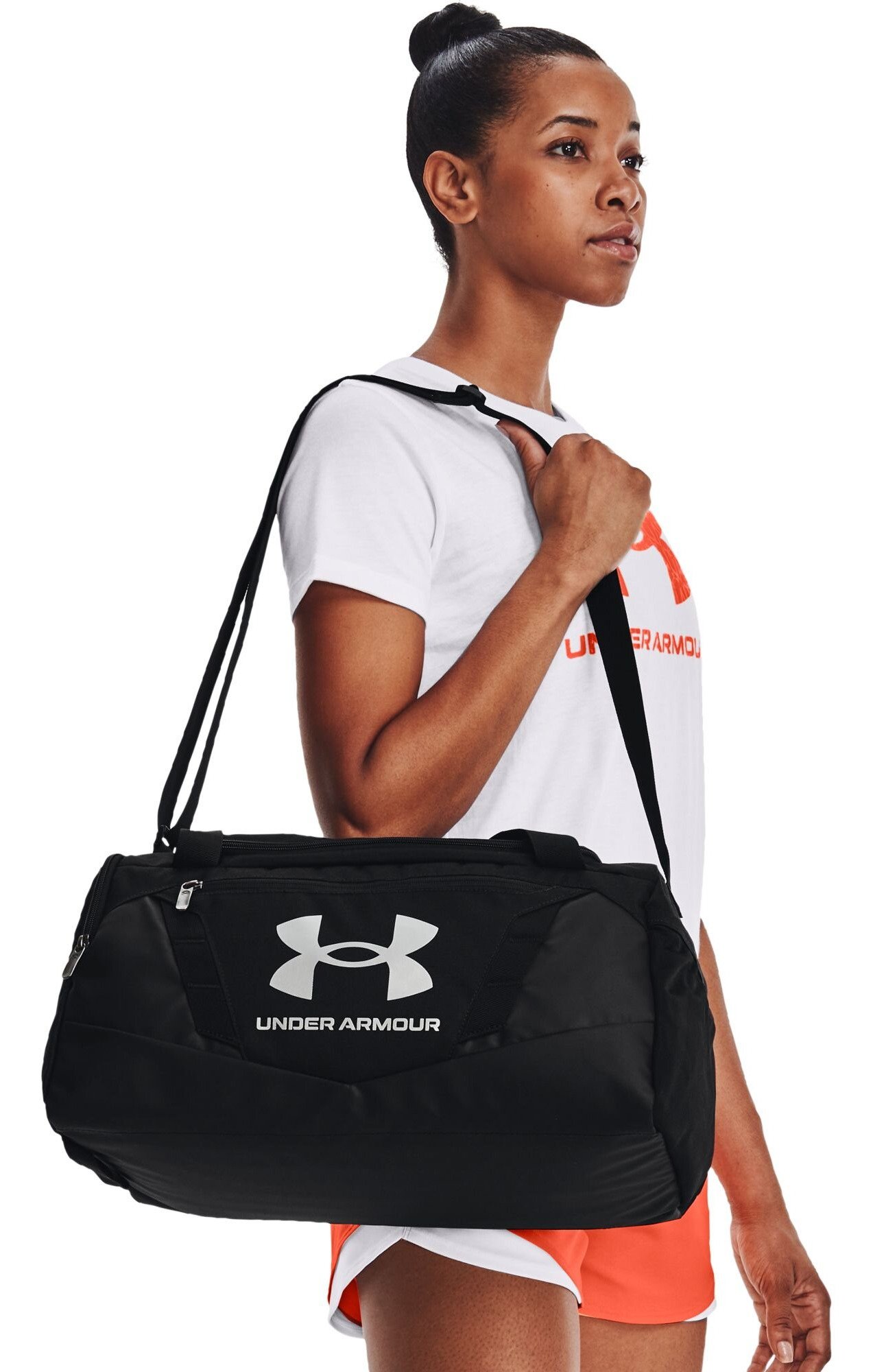 Under Armour Undeniable 5.0 XS Duffle taška, černá/metalická stříbrná