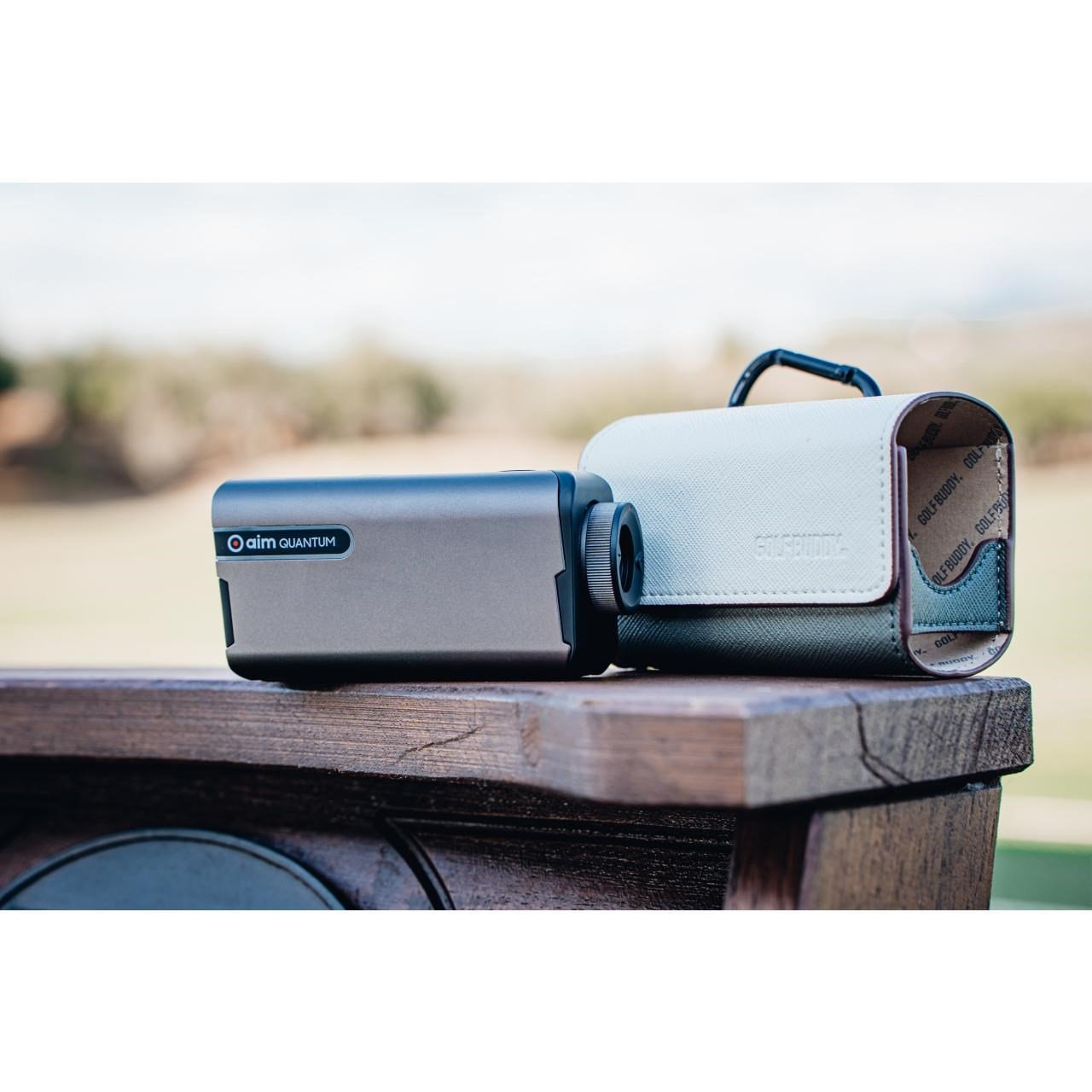 Golf Buddy aim QUANTUM laserový dálkoměr