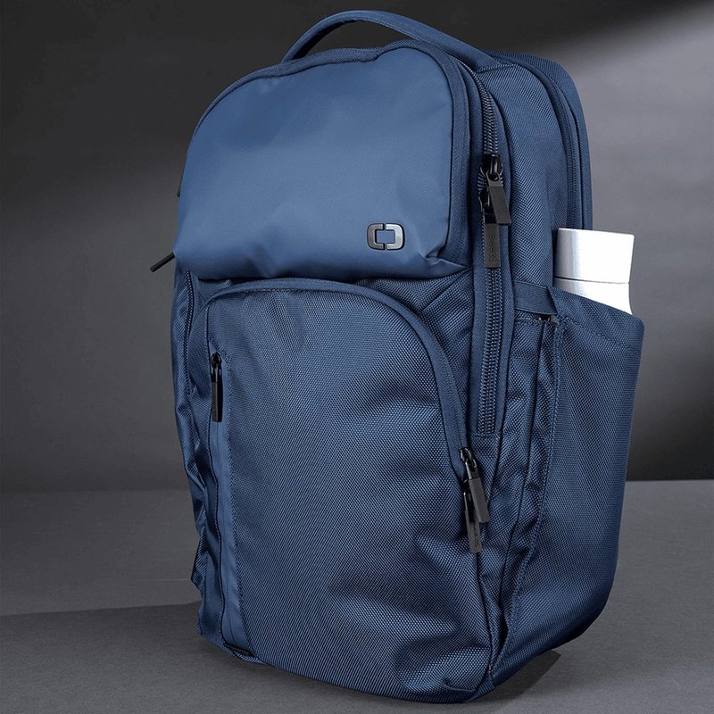 Ogio Pace Pro 25L Backpack batoh, grey pinstripe