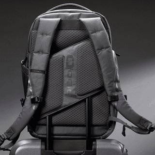 Ogio Pace Pro 25L Backpack batoh, grey pinstripe