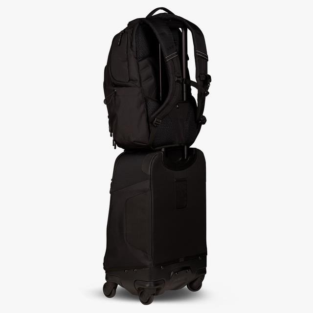 Ogio Renegade 22" 4-Wheel Travel 33L cestovní taška, titanium