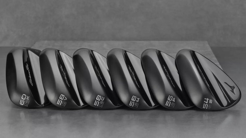 Mizuno Pro T-1 Black Ion wedge, ocel