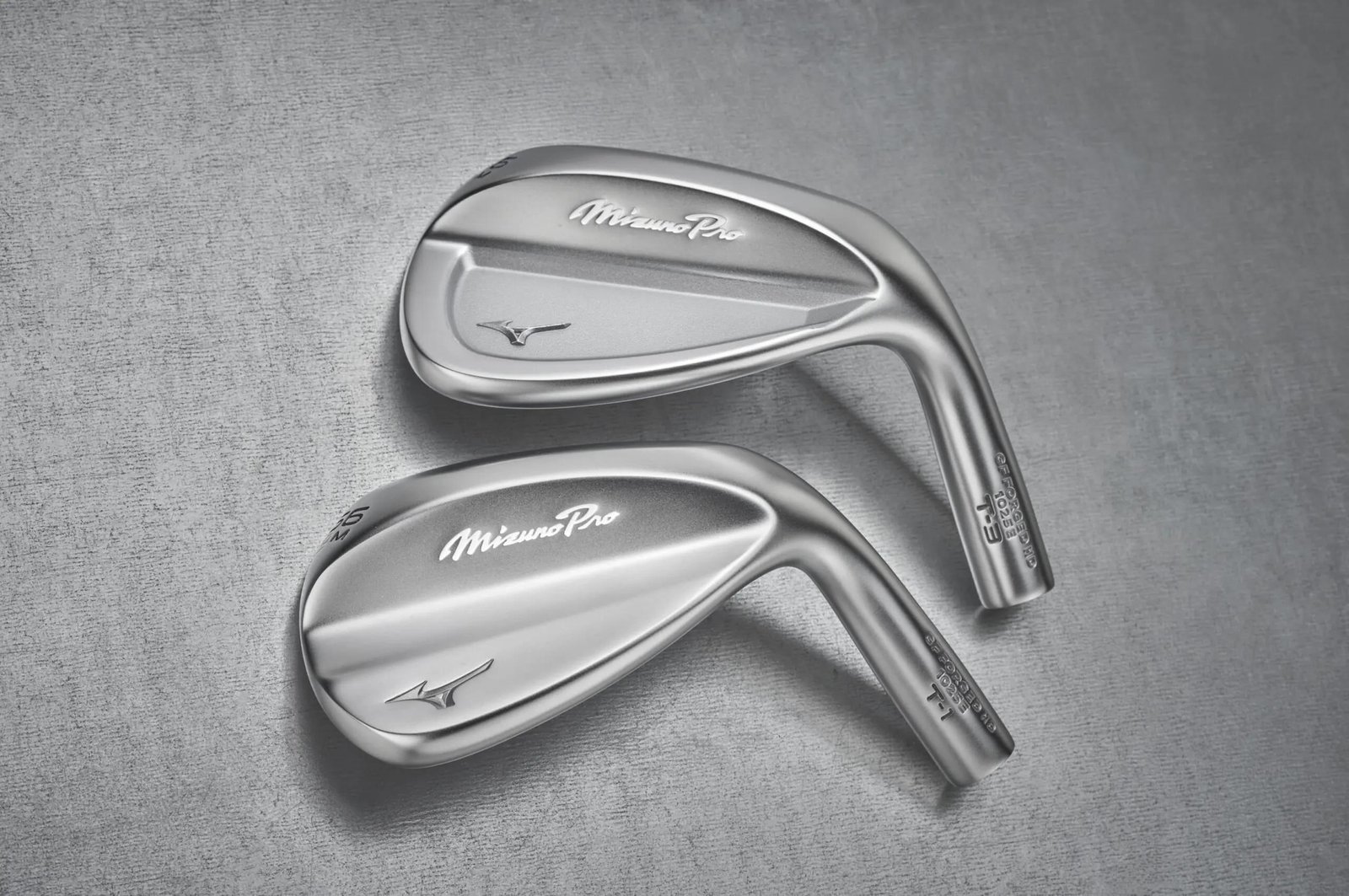 Mizuno Pro T-3 Soft White Satin wedge, ocel