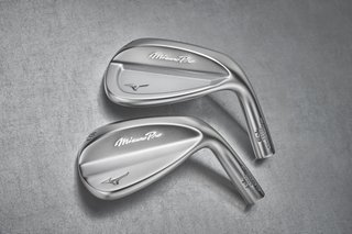 Mizuno Pro T-3 Soft White Satin wedge, ocel