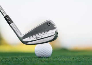 TaylorMade P790 pánská železa, grafit