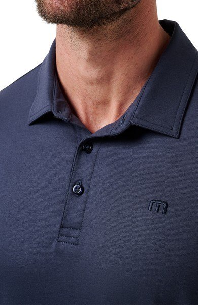 Travis Mathew Featherweight Performance pánské polo, total eclipse