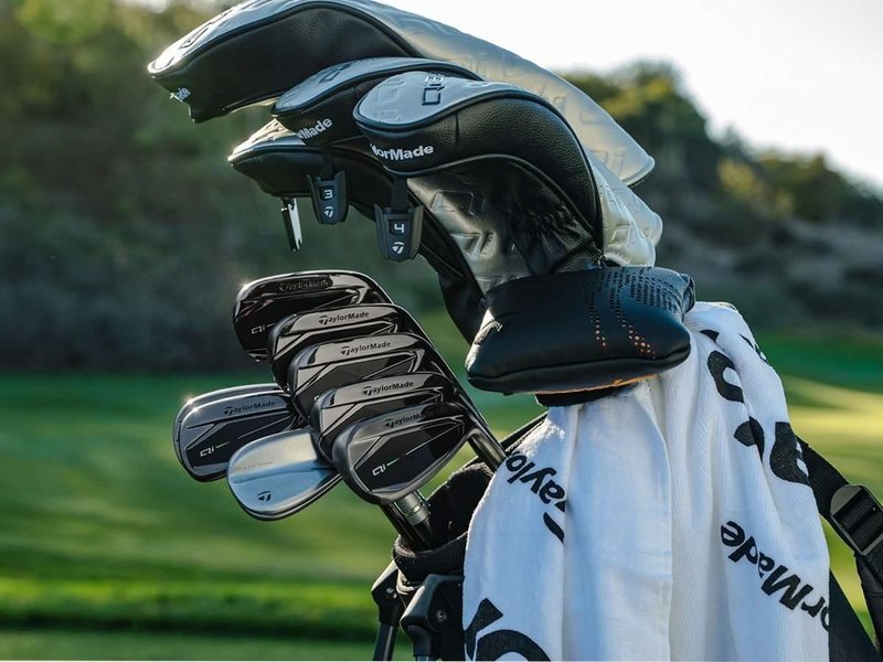 TaylorMade Qi Gunmetal Edition pánská železa, ocel